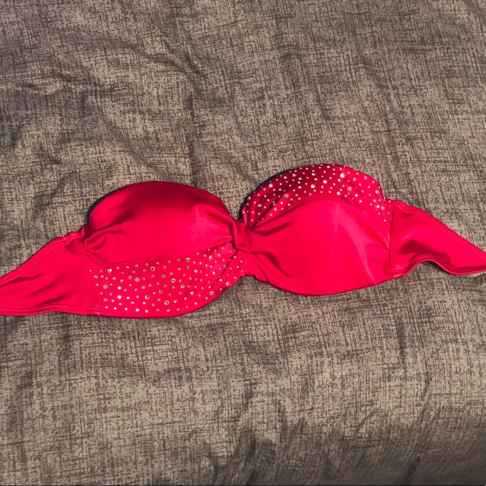 Victoria’s Secret Knockout strapless bikini TOP